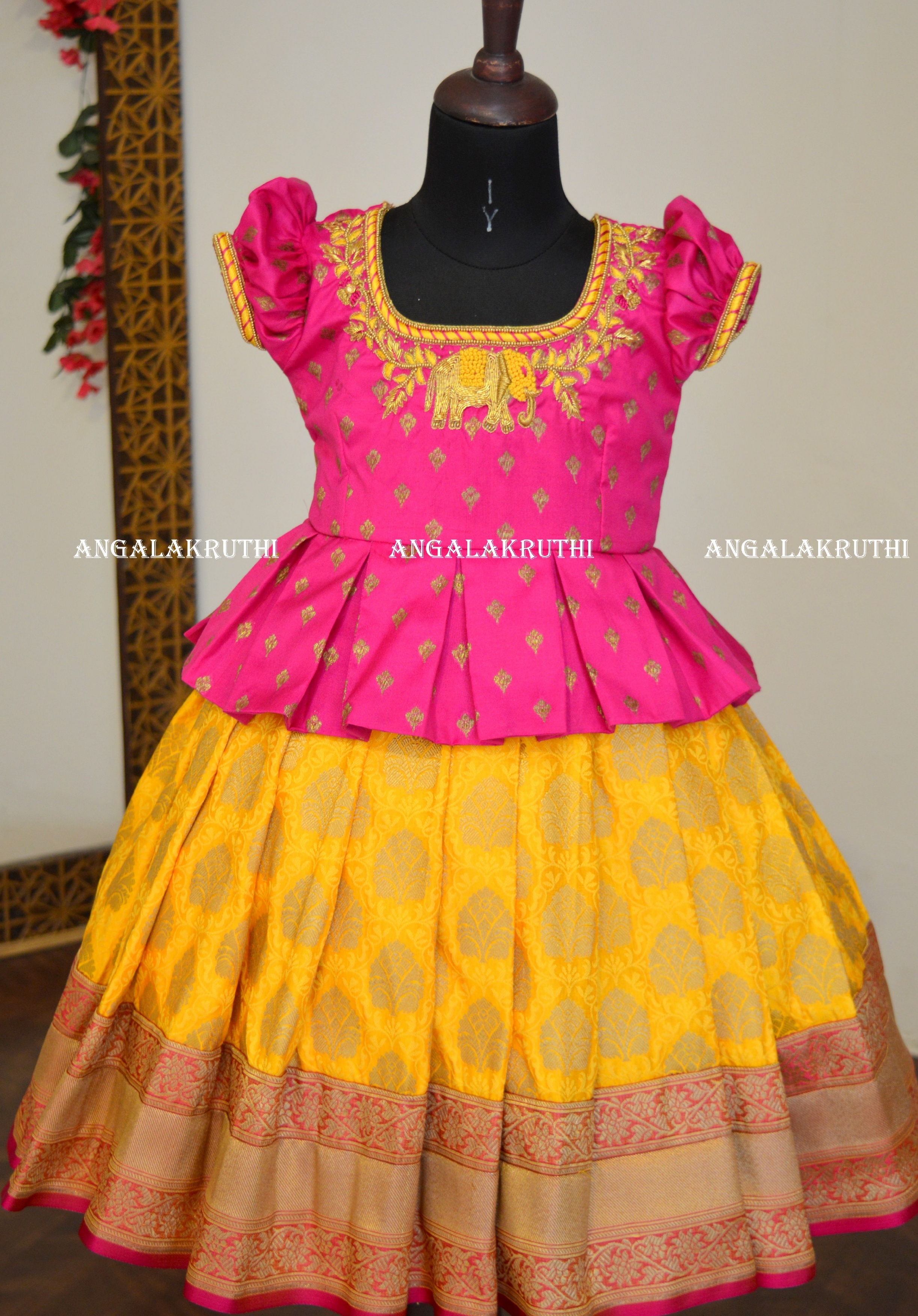 Balu's Modern Dry Cleaners, Pattu parikini dry cleaning service in Kphb, pattu parikini dry cleaning service in miyapur, pattu parikini dry cleaning service in bachupally, pattu parikini dry cleaning service in suchitra. 